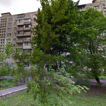 Шулявка, Машинобудівний провулок 25 ( метро -1450 м.)