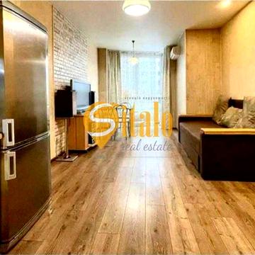 Продам 1-к квартиру по вул. Драгоманова, 2а.