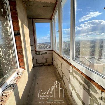 Продам 1-о кімнатну квартиру з шикарним краєвидом!