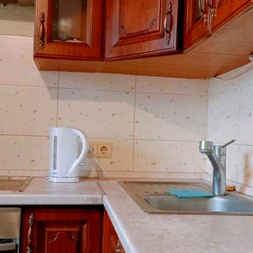 2 кімнатна 6 поверх. Мінський масив, вул. Бережанська, площа Шевченка, Калнишевського