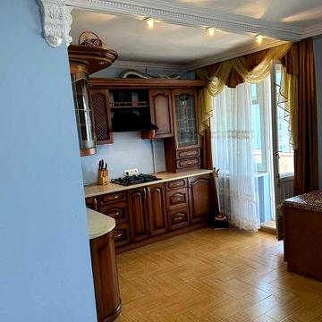 1-кім.кв-ра Виговського-Патона.З ремонтом+к.п