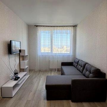 Новая 1-комнатная. ЖК Одесские Традиции на Глушко. Длительно.