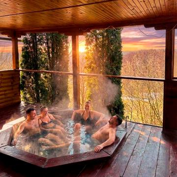 Власний SPA-курорт (Чан + Баня + Басейн) біля лісу