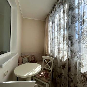 Сімейна 3к квартира з ремонтом у Бучі, поряд школа!