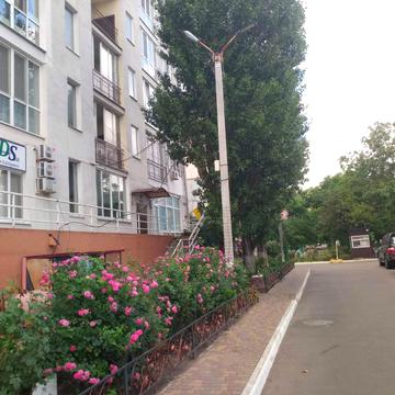 Академіка Корольова вул., 5/4