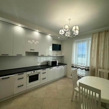 Андрія Аболмасова вул. (Панельна), 7