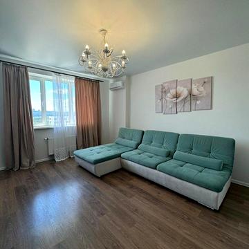 Андрія Аболмасова вул. (Панельна), 7