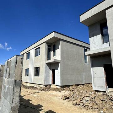 Продаж таунхаусу з приватною територією 140кв. в м.Ужгород