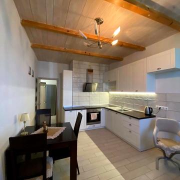 Генуезька вул., 24 д