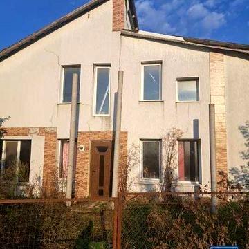 Житловий будинок Хмельницька обл м. Камянець-Подільський, вул. Князів Коріатовичів, 16-б