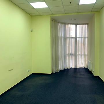 Базарна вул., 5/1