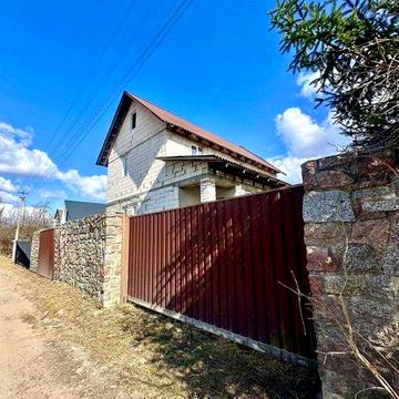 Продаж будинку Пряжево • Зручна локація • Власний двір