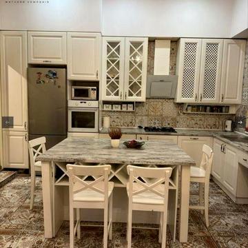 Центр оренда з котиком та гараж