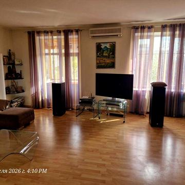 Сдам 4р 145м2  на ул.Боговутовской 40 5эт.без лифта.