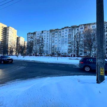 Чорновола | Центр | 3 поверх | 1- кім. | Торг