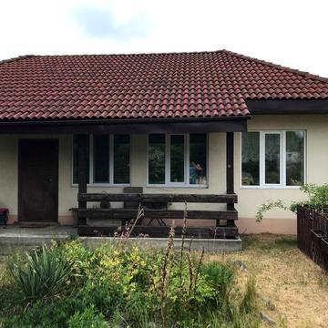 Будинок для родини в довгострокову оренду