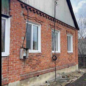 Добротний цегляний будинок  В 20 хвилинах від Харкова. Селище Буди.