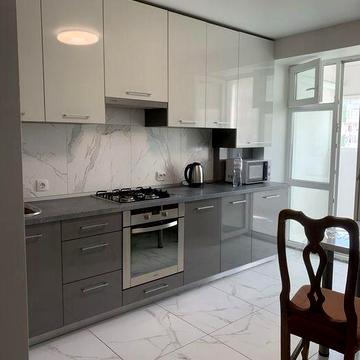 Довгострокова оренда 2-кімнатної квартири по вул. Корольова