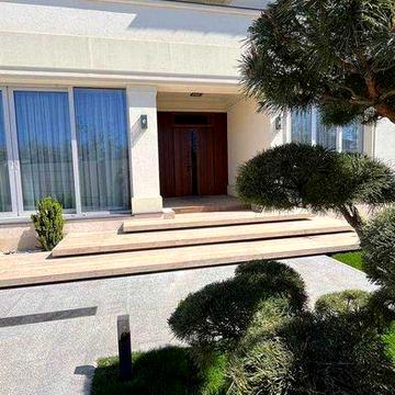 Дом в Совиньоне с ремонтом.