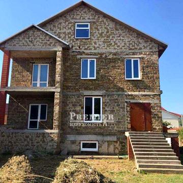 Продам будинок 190 кв.м