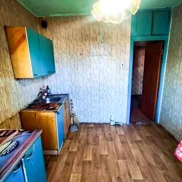 Продажа 3-комнатной квартиры, Тополь -3,безнал.