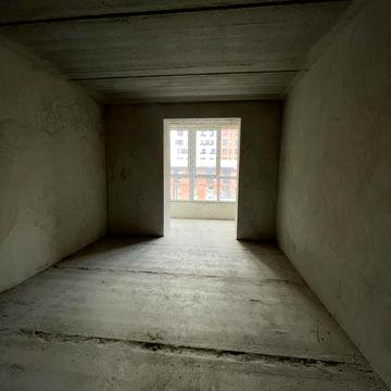 Продаж 2-кімнатної квартири поруч міського озера та парку Шевченка