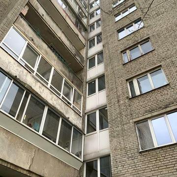 Продам 3-х кімнатну квартиру вул.Коновальця