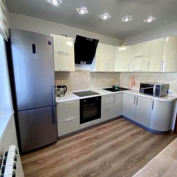 Сдам двушку в центре свою, длительный срок