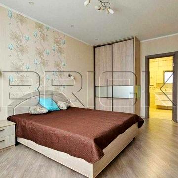 Видовая спальня + кухня-студия 78 м2, Чавдар, 13, м. Осокорки 7 мин.