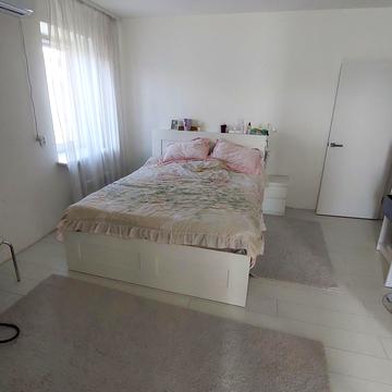 Князя Володимира Великого просп., 77а