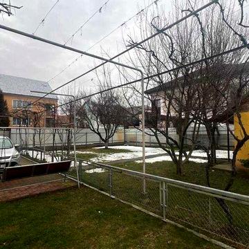 Дуплекс 285 кв м на 8 сот в "Росвигово".,  свій двір