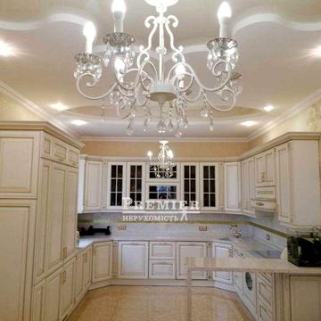 Продається шикарний будинок у Лісках!