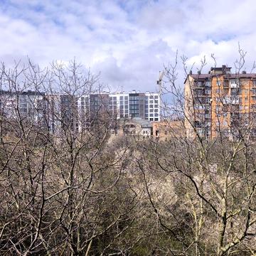 4- х кімнатна Обкомівка,район Майдану