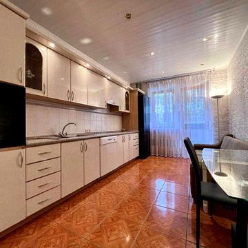 2 кімнатна 1 поверх Оболонська набережна Дніпро Оболонь Мінська