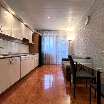 2 кімнатна 1 поверх Оболонська набережна Дніпро Оболонь Мінська