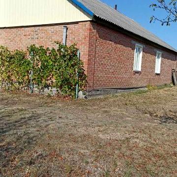 Продам гарний будинок в Микільському 8 км від Полтави