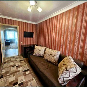 2 - комн, 45 м. кв. пр. Слобожанський. Мебель. Техника.