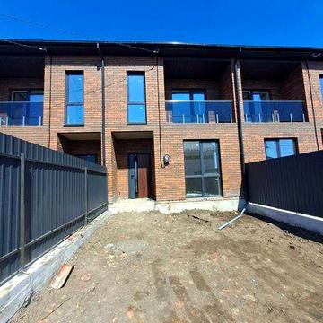 Продається сучасний 4-х кімнатний таунхаус на Вінницьких Хуторах 8808