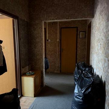 Продам 2-х кімнатну квартиру від власника на Макулані