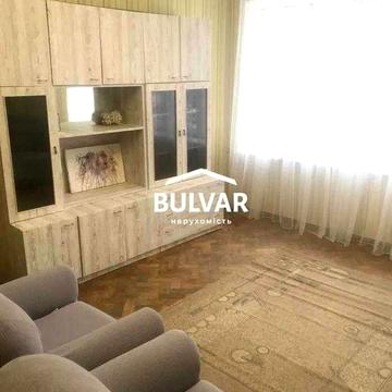 Продам 2 комн. квартиру с мебелью в Центре (въезд Немецкий), м. Ярослава Мудрого
