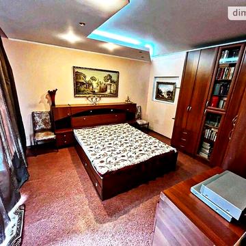 Довгострокова оренда 4к Дім Луцька вулиця