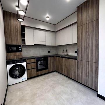 Продаж однокімнатної квартири в новобудові, новий ремонт , техніка