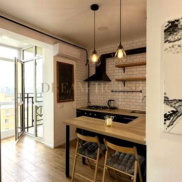 Продаж квартири у ЖК Версаль Парк. Газ!