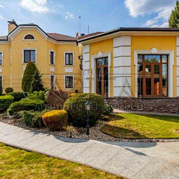 Продаж будинку з басейном, КМ Золоті Ворота, Козин