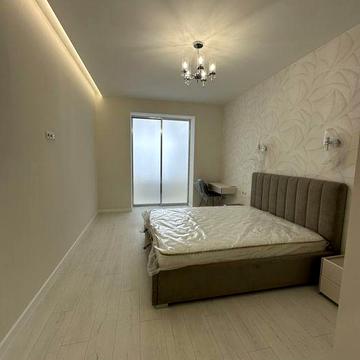 Оренда 1 кімнатної новобудови з новим дизайнерським ремонтом 2 поверх