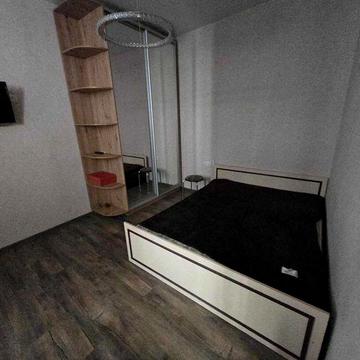 Здається в довгострокову оренду компактна квартира, за адресою вул. Троїцька, 25.