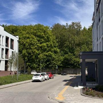 Оренда 1 к кв 18 тис грн вул Зелена 312