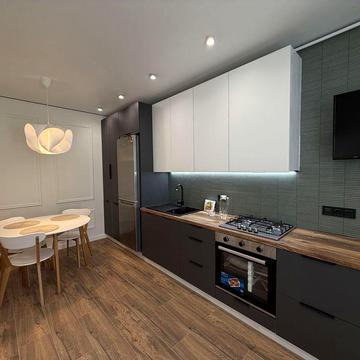 Продам 1-кімнатну квартиру з ремонтом в Новобудові!