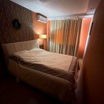 Здам 120 м.кв район ТЦ КУБ 3 Х кімнатну квартиру