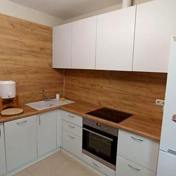 Гмирі 16а, поруч метро Осокорки, Позняки